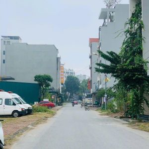 Hàng hiếm khu đô thị mới vòng xuyến Văn Giang, trục chính 70m2, tiếp giáp với Ecopark, DT379